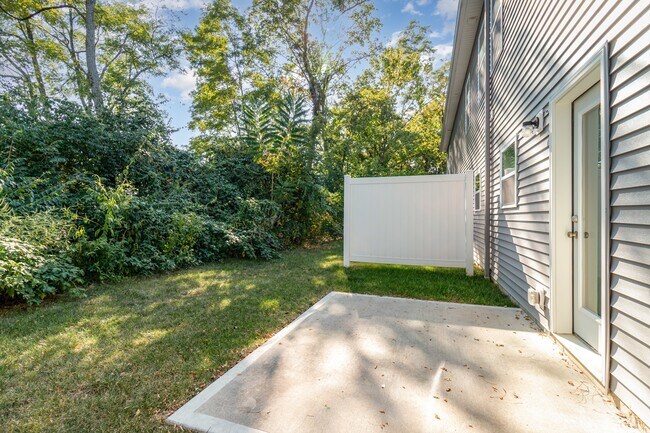 Building Photo - 5565 Limaburg Rd