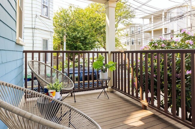 Building Photo - 59 Conwell Ave