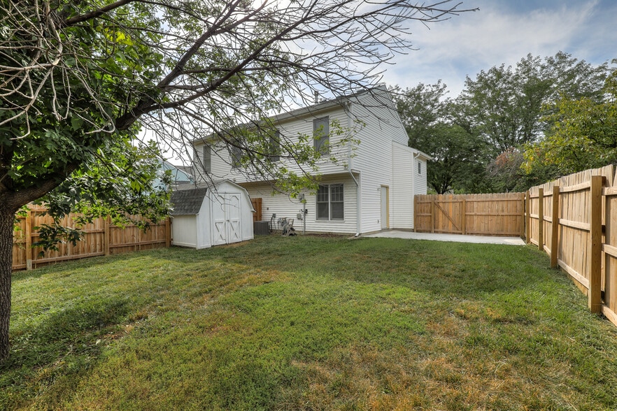 Building Photo - 1821 Whittier St