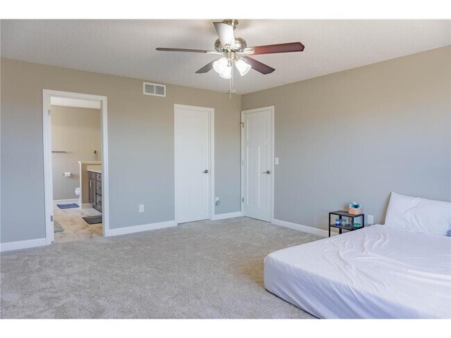 Building Photo - 1574 Edgebrook Ln