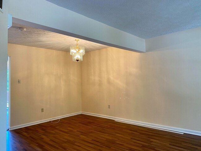 Building Photo - 1711 Winding Brook Way