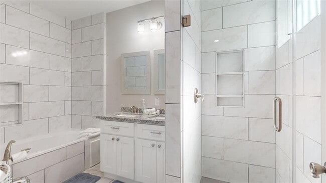 Building Photo - 1201 Northwood St