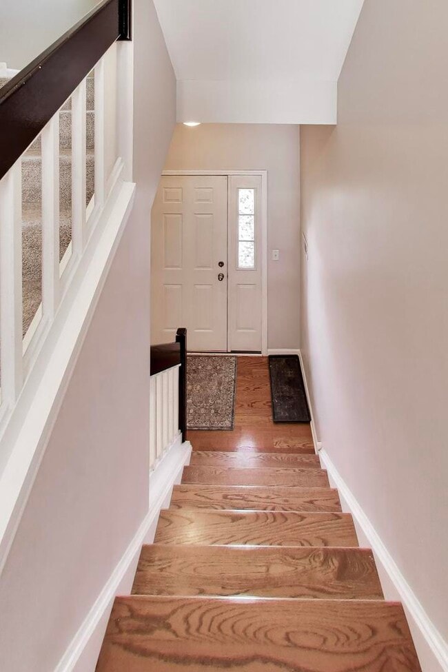 Building Photo - 590 Triumph Ct