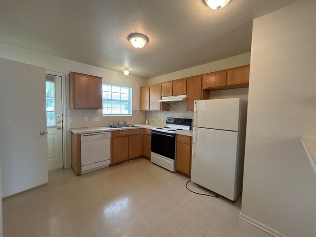 Building Photo - 4507 Jeff Scott Dr
