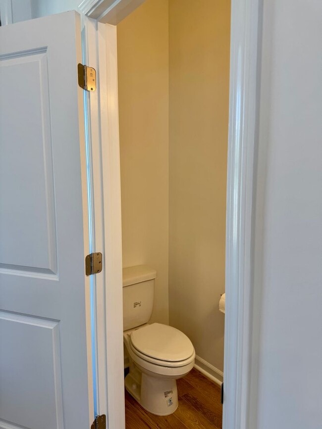 Building Photo - #brandnew, #garage, #3bedsuitesw/private b...