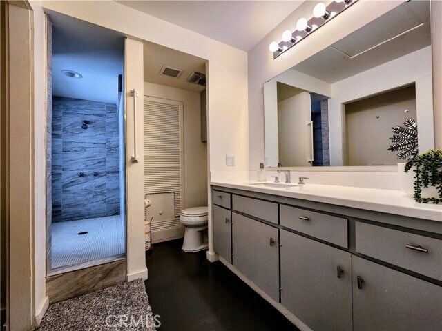 Building Photo - 2499 S Palm Canyon Dr