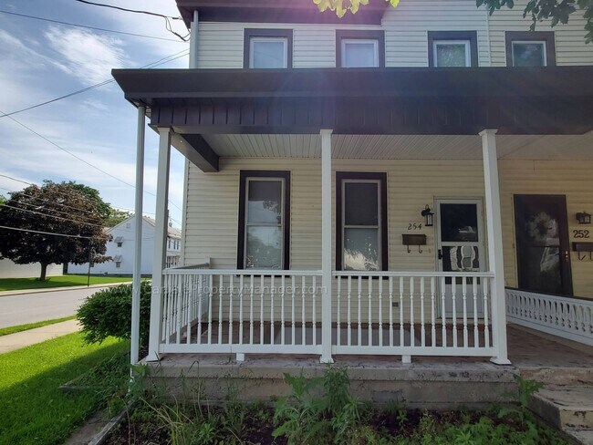 Primary Photo - 254 Franklin St