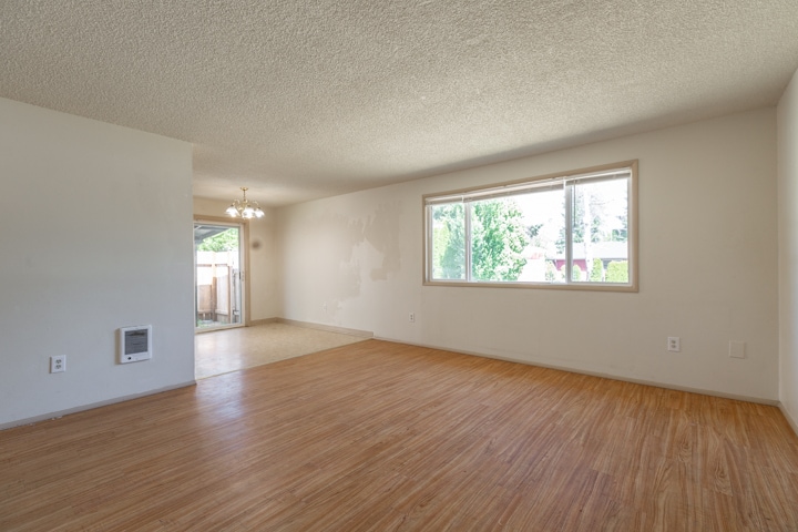 Building Photo - 113 SW Fleishauer Ln