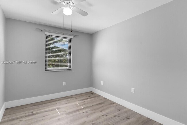Building Photo - 3771 SW 99th Ave