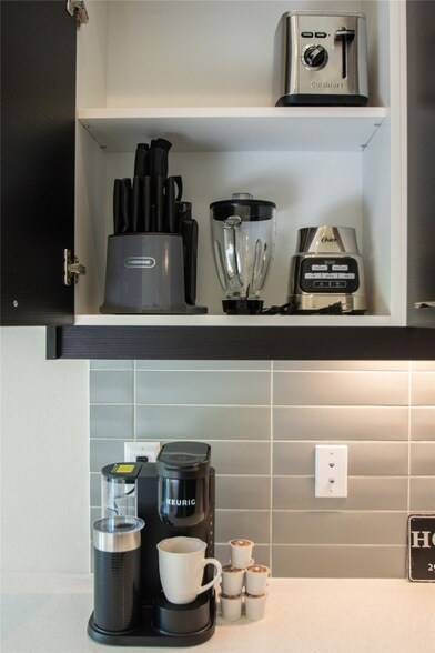 Building Photo - 4914 Noble St