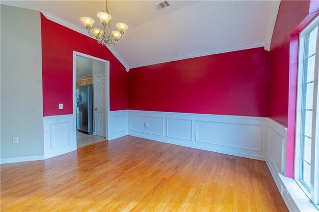 Building Photo - 422 Copper Creek Cir