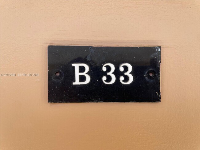 Building Photo - 10300 Coral Wy
