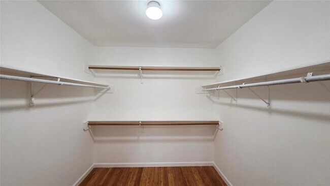 Building Photo - 12710 Meadway Ct