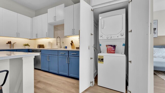 Building Photo - 2901 Indiana St