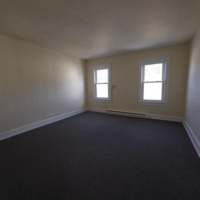 Building Photo - 33-35 Washington Street