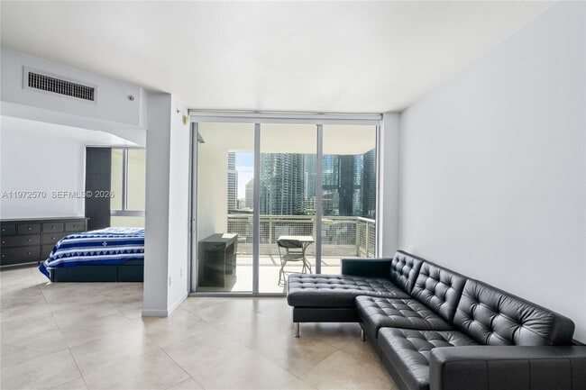 Building Photo - 350 S Miami Ave