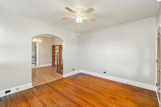Building Photo - 1811 Fleming St