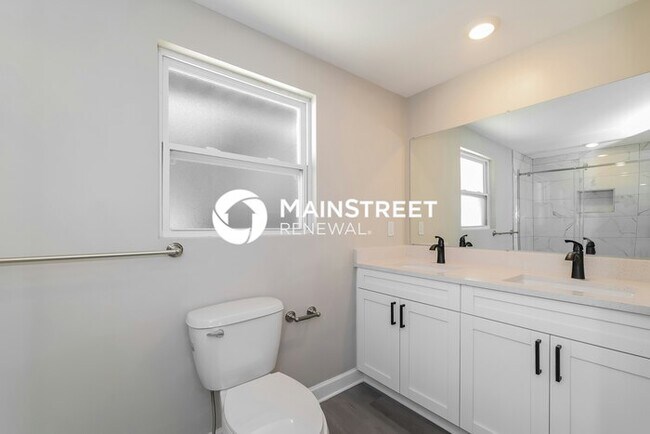 Building Photo - 3 Bedroom Pet-Friendly Home in WINTER HAVEN, FL with Main Street Renewal
