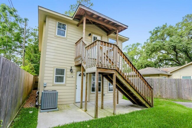 Building Photo - 4120 Beggs St