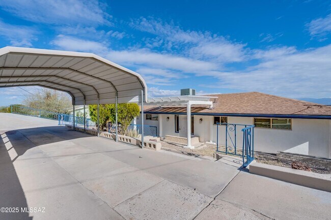 Building Photo - 40 N Bella Vista Dr
