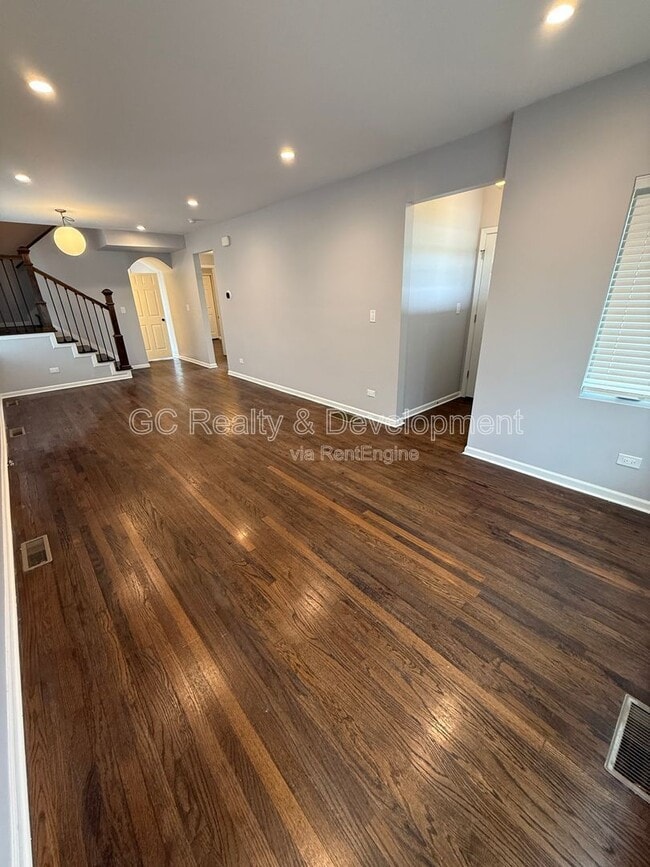 Building Photo - 2036 S 1st Ave