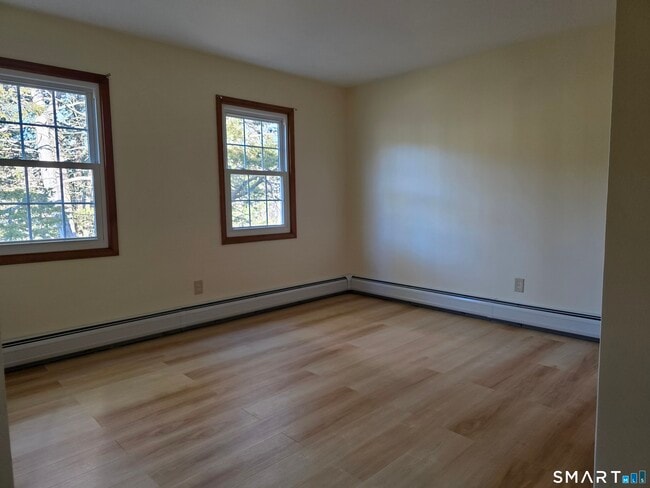 Building Photo - 29 Brook Pine Dr