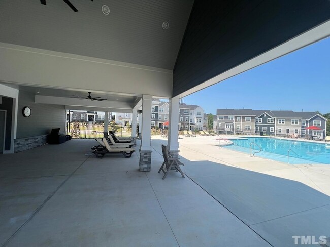 Building Photo - 341 Natsam Wds Wy