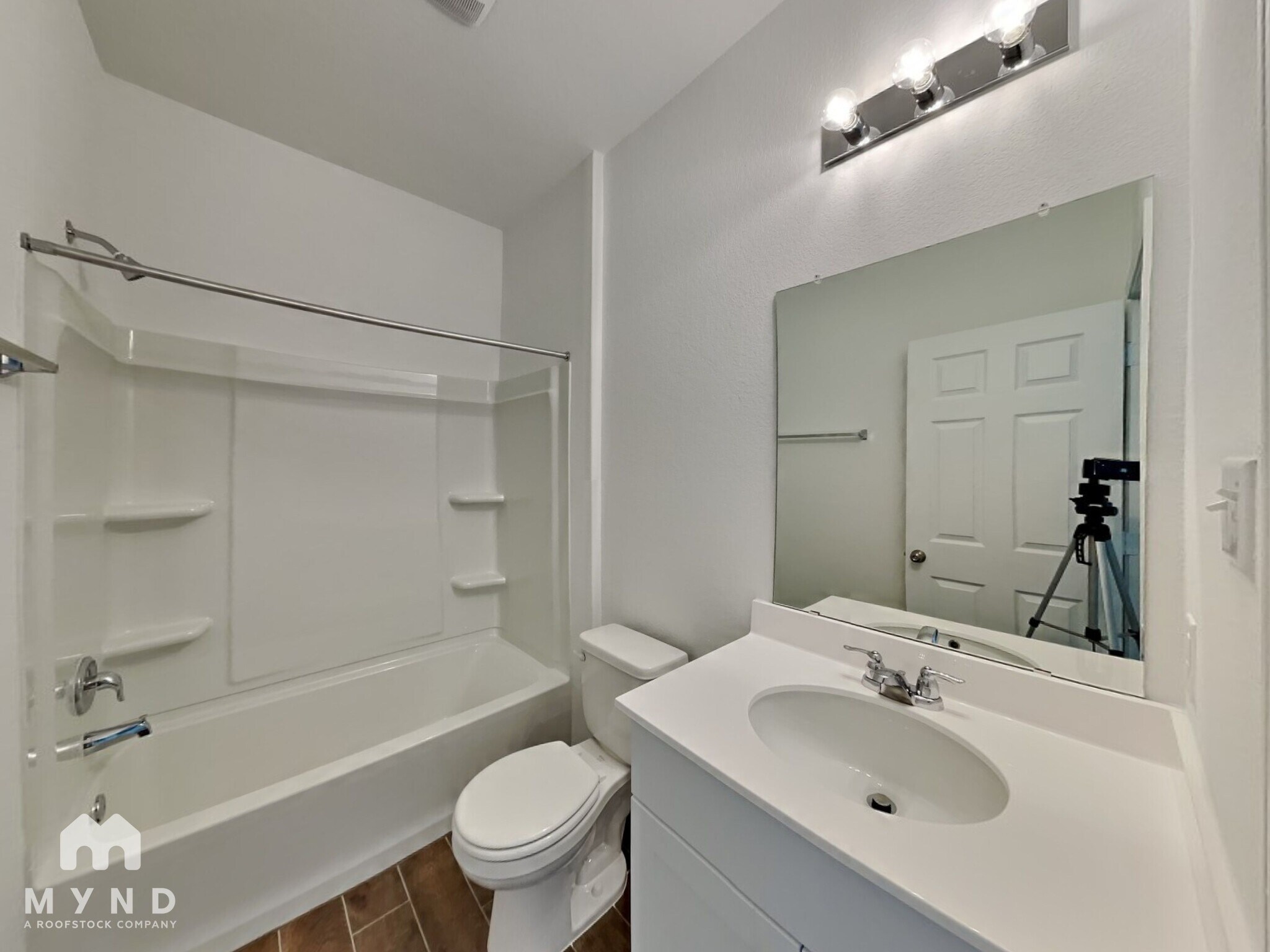 Building Photo - 332 Redonda Dr