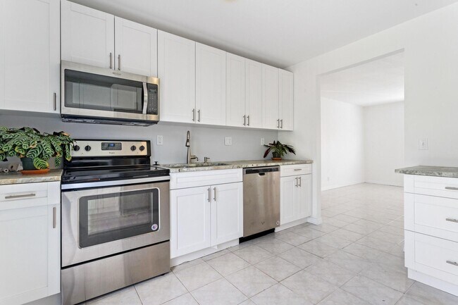 Building Photo - 216 Ocean Breeze