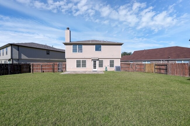 Building Photo - 15902 Arapaho Bend Ln