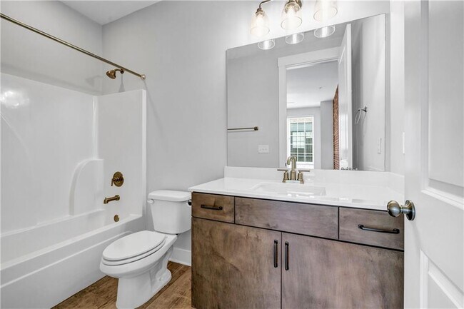 Building Photo - 267 Castleberry Station Dr SW