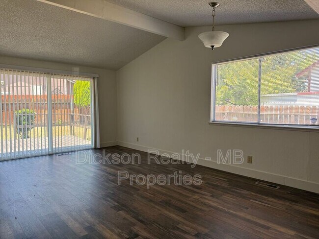 Building Photo - 2485 Wabash Cir
