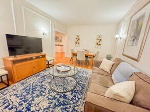 Building Photo - 2 bedroom in Brookline MA 02446