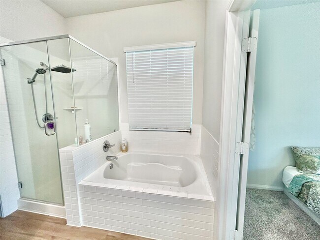 Building Photo - 1055 Bluebonnet Trl