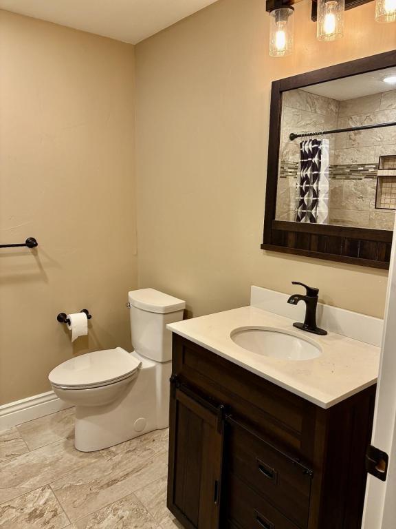 Building Photo - 2612 Eastview Dr