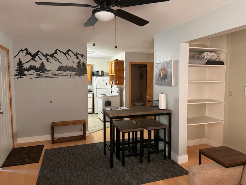 Building Photo - 512 Ryan St