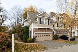 Building Photo - 49 Park Pl Cir