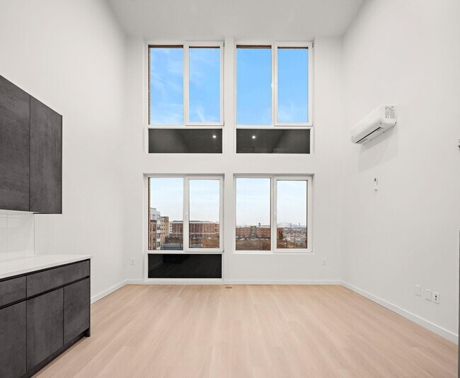 Building Photo - 1 Mallory Ave