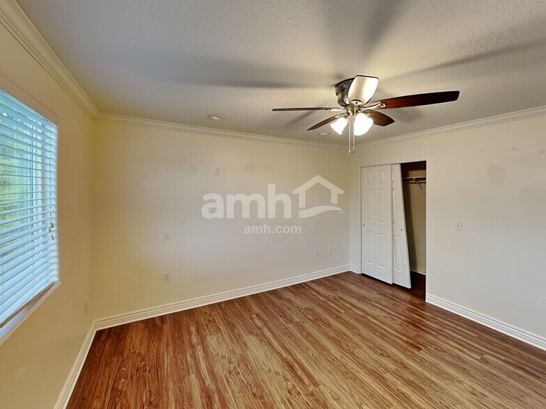 Building Photo - 2601 W 1630 N