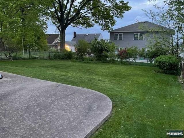 Building Photo - 12-14-14 1st St