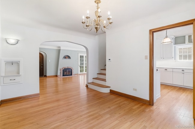 Building Photo - 1021 S Columbine St