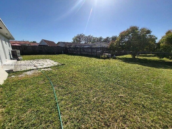 Building Photo - 3300 SW 127th Ct
