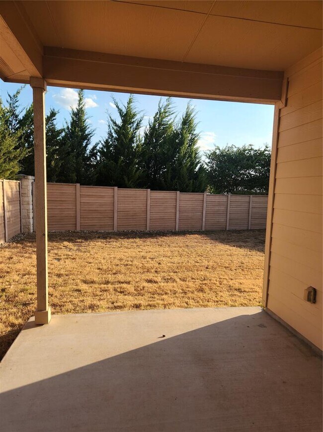 Building Photo - 2023 Birkby Ct