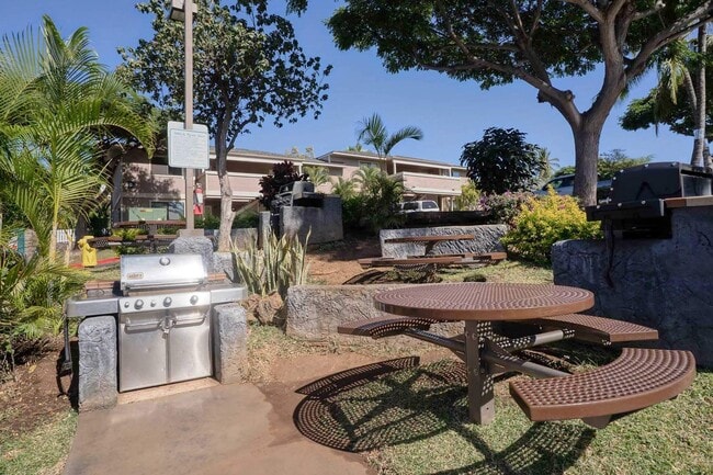 Building Photo - Furnished Condo at Kihei Shores, 2 Bed / 2...