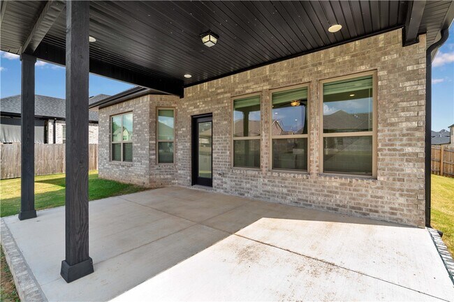 Building Photo - 1422 Elijahs Dr