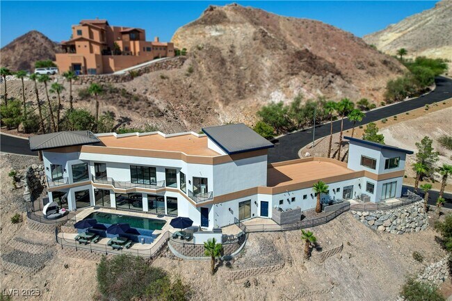 Primary Photo - 1140 Brown Hill Ct