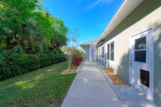 Building Photo - 4 Archangel Cir