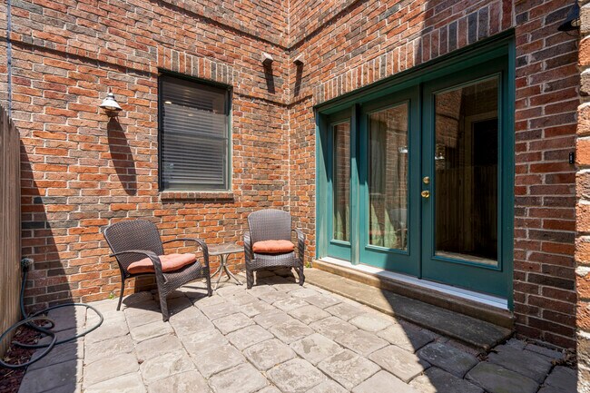 Private courtyard on first floor - 1117 E 7th St