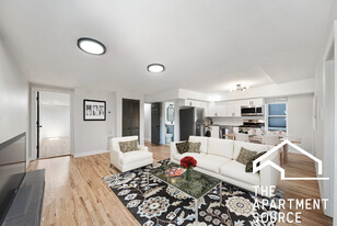 Building Photo - 1112 W 18th St