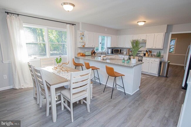 Building Photo - 414 Pine Bluff Rd